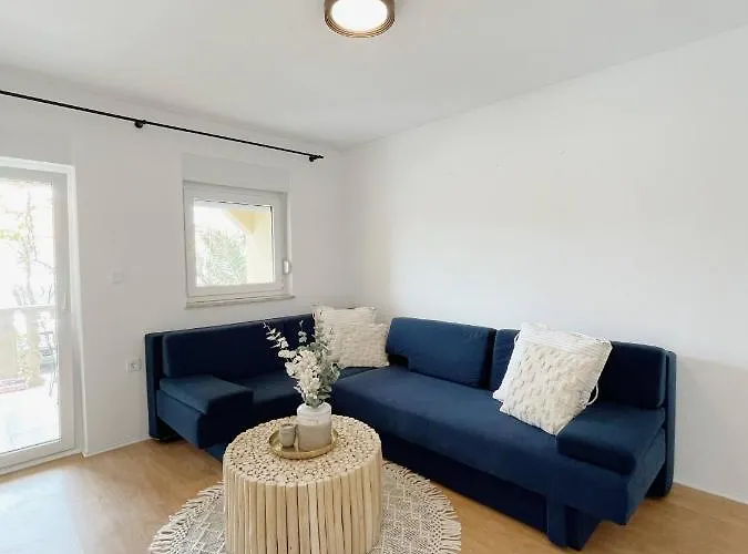 Casa vacanze Sunny Mediterranean Near The Sea Vir